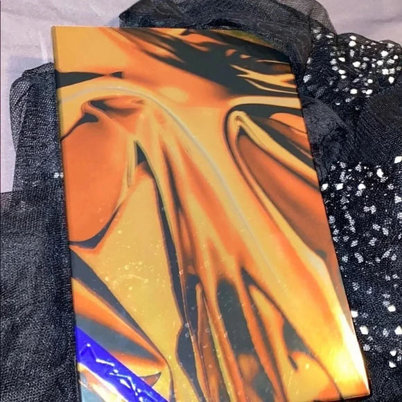 NIB Mac shiny pretty things brush set - Picture 7 of 14